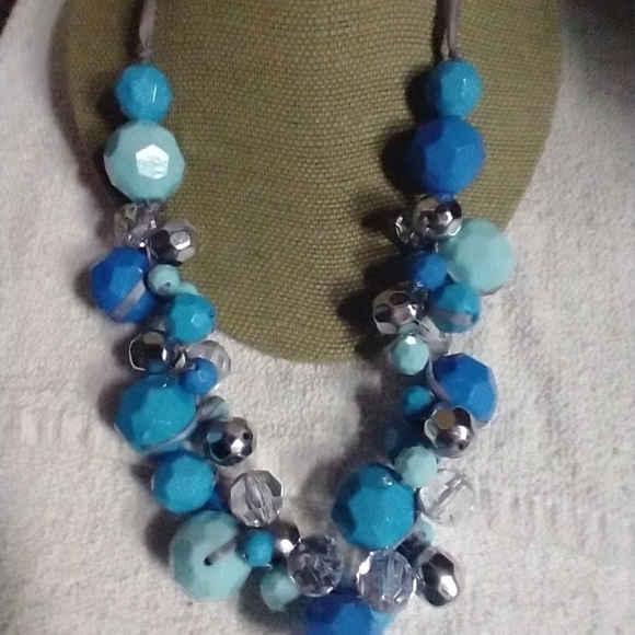 Huge runway statement necklace blue gray silver ribbon - Picture 1 of 5